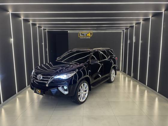 TOYOTA HILUX SW4 2.7 SR 4X2 16V FLEX 4P AUTOMÁTICO